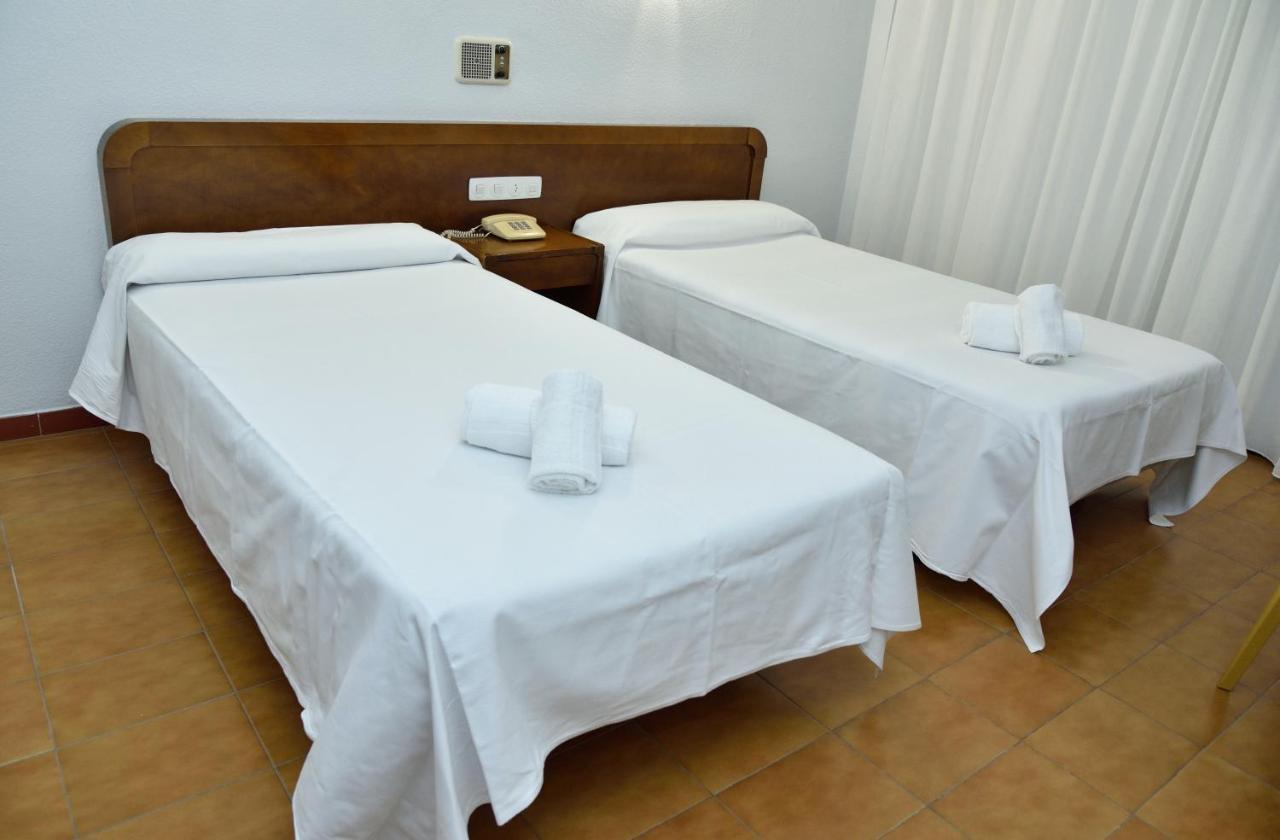 Hotel Sierra De Arcos Andorra Buitenkant foto