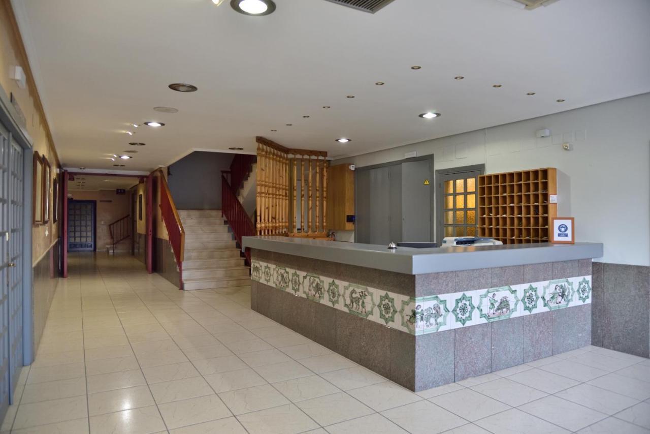 Hotel Sierra De Arcos Andorra Buitenkant foto