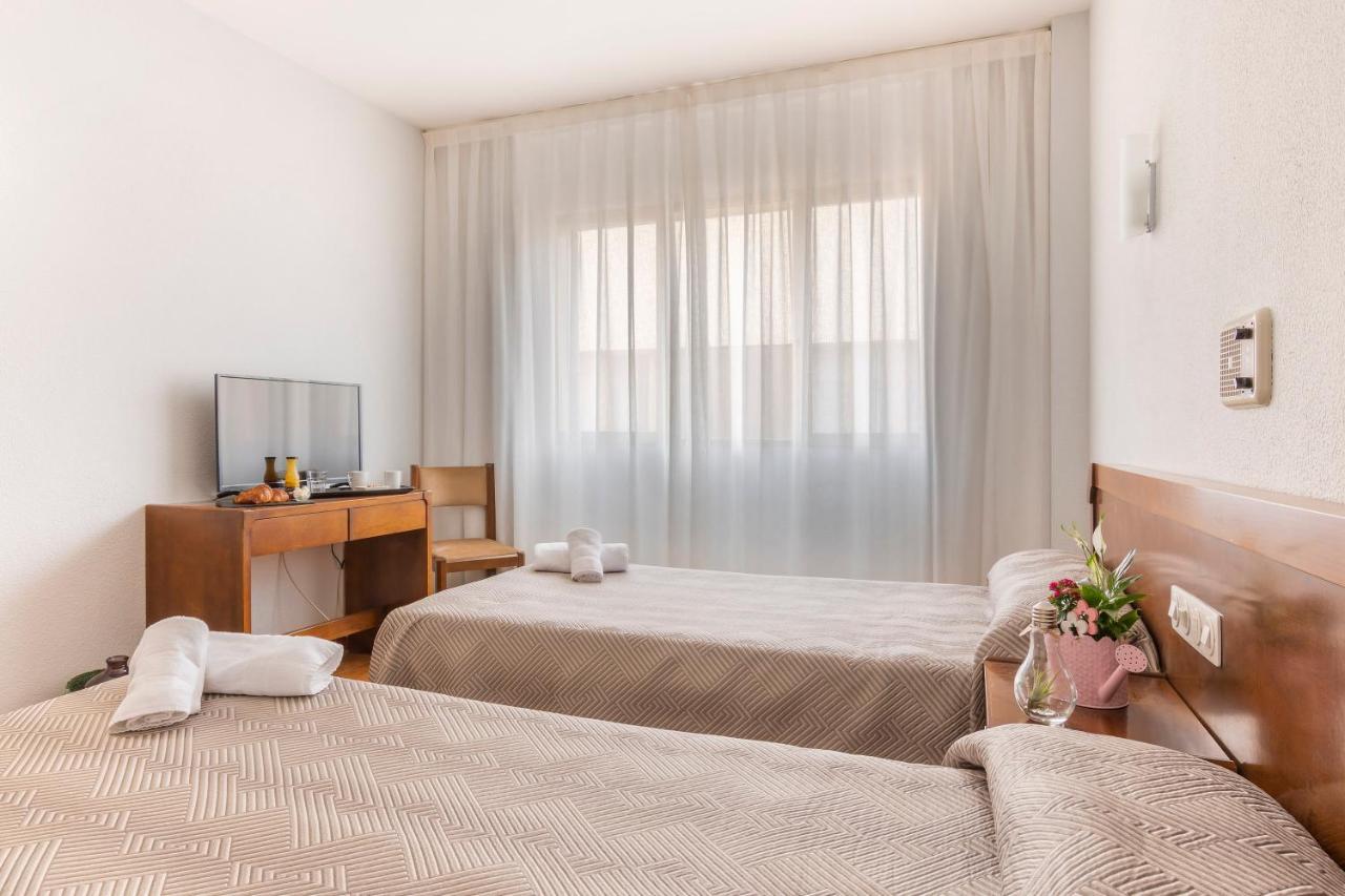 Hotel Sierra De Arcos Andorra Buitenkant foto